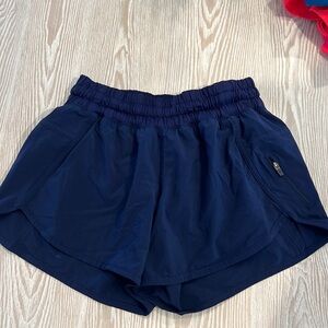 Lululemon Shorts Size 4